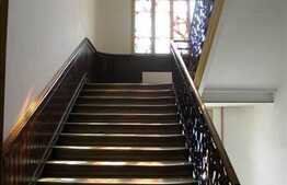 Cladire de birouri in zona TEATRULUI NATIONAL / 5 euro mp.