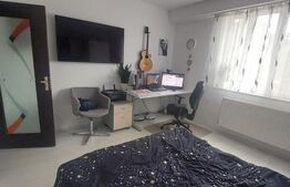 Apartament cu 3 camere, 77 mp, zona Sopor