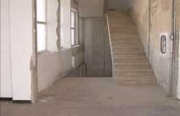 2000 mp/NIVEL. Open Space. Posibilitate Compartimentare.Preturi intre 5-8 euro!