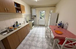 Apartament 3 camere, 65 mp, 2 bai, nemobilat, zona piata cipariu in centru cluj