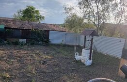Casa cu 2 corpuri si anexe, 49 mp, zona Boldut 
