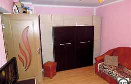 2 camere de vanzare, zona Iris