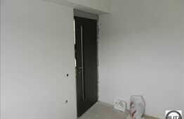 3 camere de vanzare, 57 mp, cu balcon, semifinisat, in spate la Polus