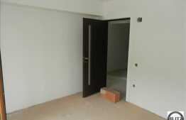 3 camere de vanzare, 57 mp, cu balcon, semifinisat, in spate la Polus