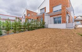 Duplex modern in Voronet, 136 mp utili, garaj si teren 325 mp