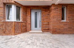 Duplex modern in Voronet, 136 mp utili, garaj si teren 325 mp