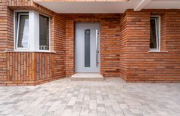 Duplex modern in Voronet, 136 mp utili, garaj si teren 325 mp