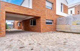 Duplex modern in Voronet, 136 mp utili, garaj si teren 325 mp