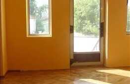 Spatiu de birouri  136 mp, cu 5 locuri de parcare, in zona centrala