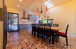 Vila de lux de inchiriat, 240 mp, 800 mp teren, zona Noua