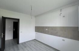Garsonieră nouă decomandată 40 mp, încălzire în pardoseală, parcare, Sânpetru