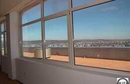 Priveliste Asupra Clujului ! 150 mp de birouri clasa B . Terasa de 200 mp !!!