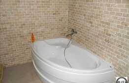 Apartament 93 mp utili, 4 camere decomandate, zona Dunarii. 130 mp terasa!