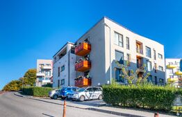 Apartament cu 1.5 camere de vanzare, 40 mp + terasa 12mp, Parcare
