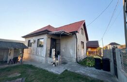 Casa de vanzare, 45 mp, teren 623 mp, zona Ploscos