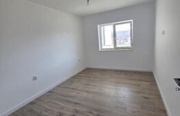 Apartament cu 3 camere, 70 mp, zona Porii