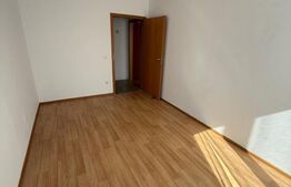 Apartament 3 camere, 2 bai, etaj intermediar, parcare, boxa, zona Avantgarden