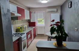 Apartament cu 3 camere, 74 mp, zona Blocuri - Campia Turzii