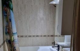 Apartament cu 3 camere, 74 mp, zona Blocuri - Campia Turzii