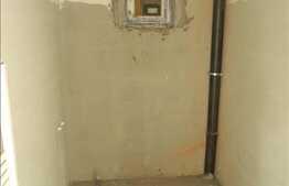 Vanzare 2 camere, etaj intermediar, zona Polus, semifinisat!