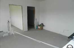 Vanzare 2 camere, etaj intermediar, zona Polus, semifinisat!