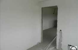 Vanzare 2 camere, etaj intermediar, zona Polus, semifinisat!