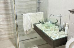 Apartament 3 camere, 52 mp, zona Vivo 