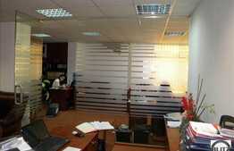 140 mp in cladire de birouri cu acces extrem de facil.