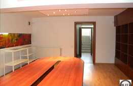 140 mp in cladire de birouri cu acces extrem de facil.