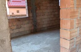 Casa de vanzare, 90 mp, zona Central 