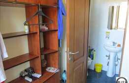 Spatiu de birouri, 90 mp utili, cu vad pietonal si vizibilitate buna din strada