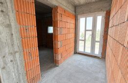 Casa de vanzare P+M, 111.47 mp, zona Hălchiu - Brașov