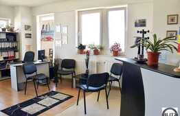 De inchiriat spatiu pentru birou 43 mp + terasa 17 mp