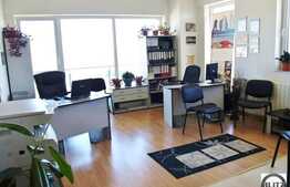 De inchiriat spatiu pentru birou 43 mp + terasa 17 mp