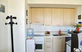 De inchiriat spatiu pentru birou 43 mp + terasa 17 mp