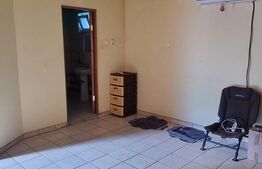 Apartament cu 3 camere, 146.72 mp, zona Sud
