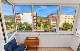Apartament cu 2 camere mobilat și utilat în Zarnesti cu priveliște superba