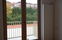 Apartament Premium cu Grădină de 78 mp și Vedere la Cetatea–Râșnov