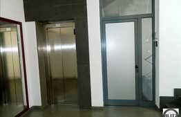 Office clasa B in zona Casei de Cultura a Studentilor