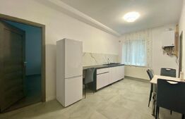 Garsoniera mobilat modern, decomandata, boxa, 43mp, zona strazii Maramuresului