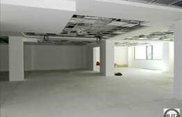 Spatiu 1200 mp cu 200 mp terasa Bonus in office clasa A!