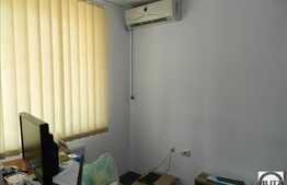 Spatiu de birouri, cu locuri de parcare in curte interioara, 135 mp