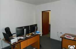 Spatiu de birouri, cu locuri de parcare in curte interioara, 135 mp