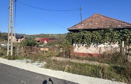 Casă de vânzare în Bunești, județul Cluj – liniște, natură și confort