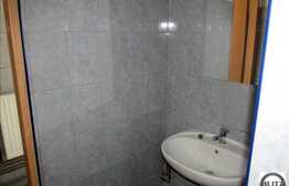 Spatiu birouri de inchiriat, 90 mp utili, cu 4 locuri parcare, zona Farmec