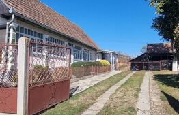 Casa cu 2camere,curte si gradina