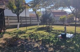 Casa cu 2camere,curte si gradina
