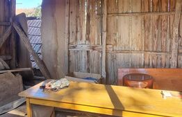 Casa cu 2camere,curte si gradina