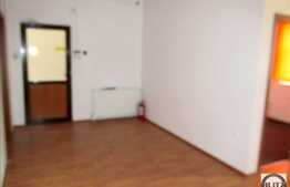 De inchiriat spatiu birouri, 150 mp utili, cu 4 locuri parcare, zona Farmec