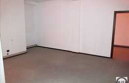 De inchiriat spatiu birouri, 150 mp utili, cu 4 locuri parcare, zona Farmec